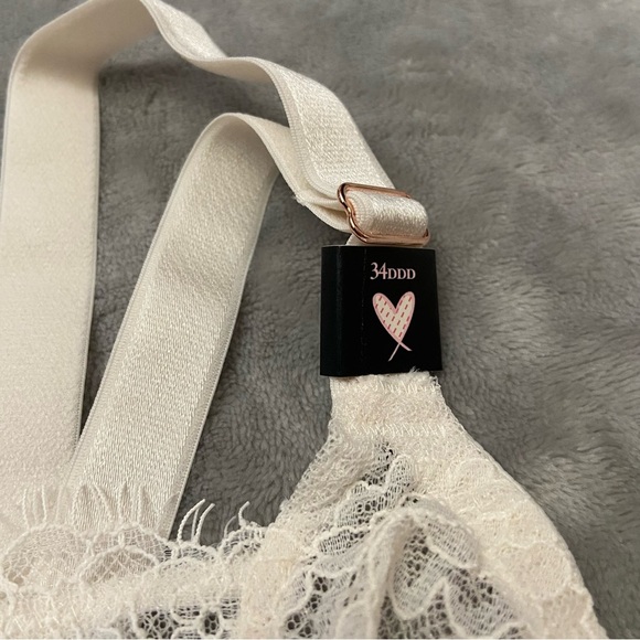 NEW Victoria's Secret Dream Angels White Sheer Lace Unlined Demi Bra 4875 - Picture 4 of 8